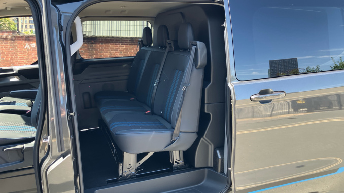Ford Transit Custom 320 L1 Petrol Fwd 2.5 PHEV 232ps H1 Double Cab Van Sport Auto - Image 5